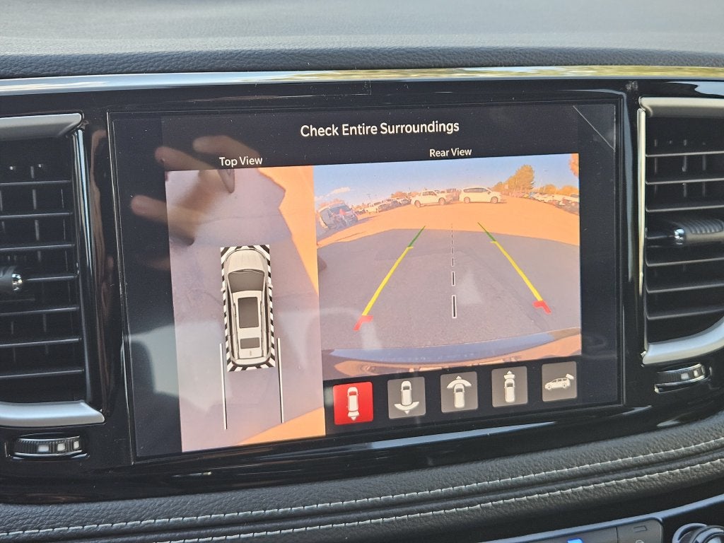 2027 Chrysler Pacifica Limited