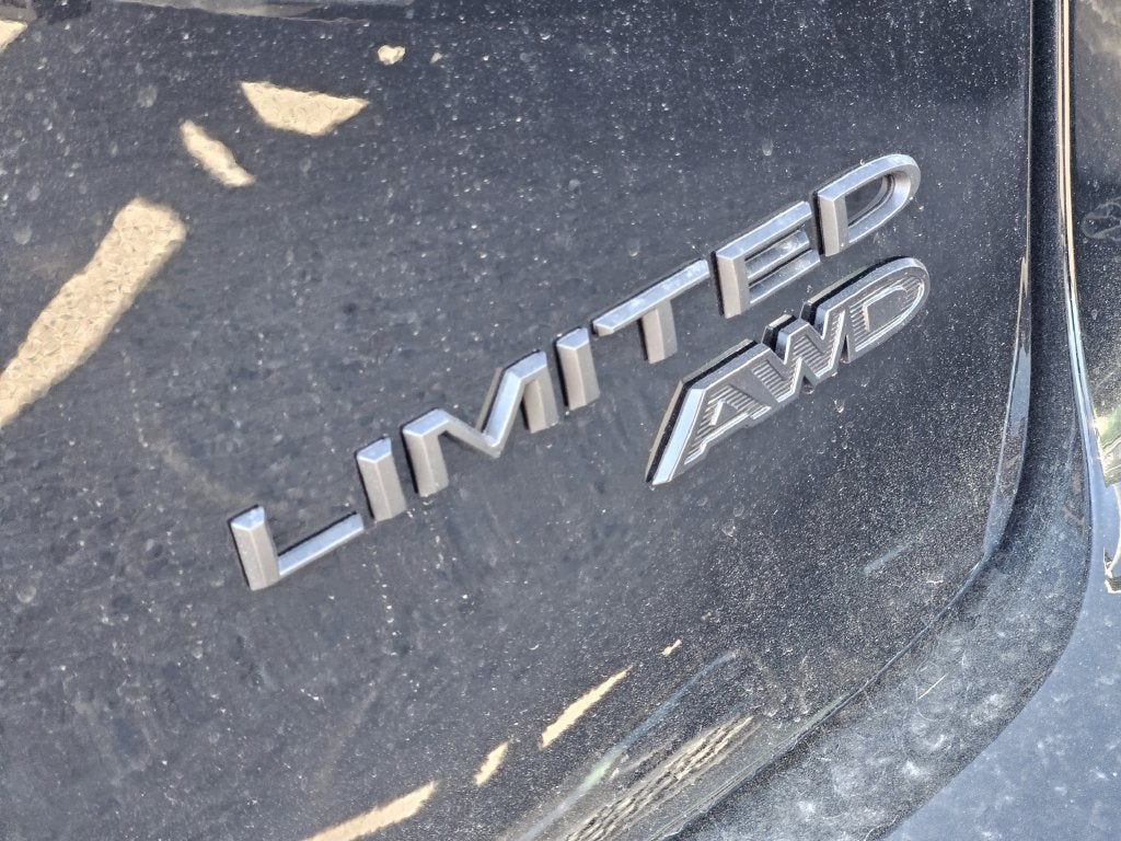 2027 Chrysler Pacifica Limited