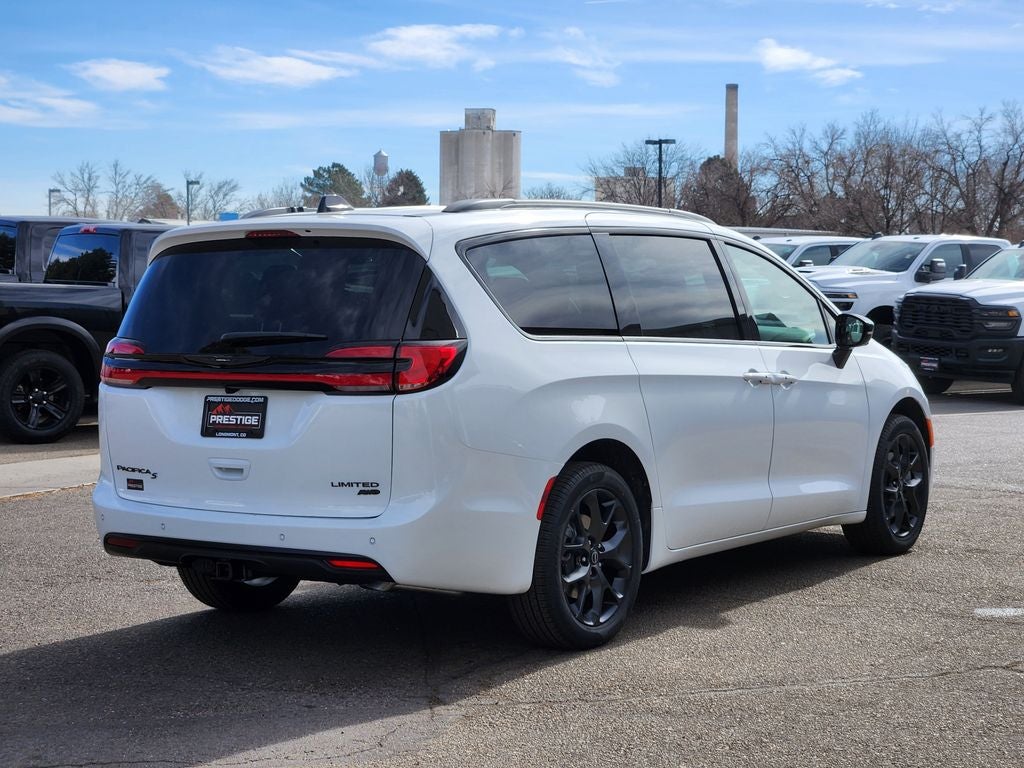 2026 Chrysler Pacifica PACIFICA LIMITED AWD