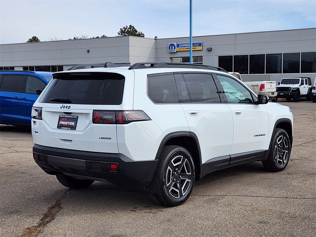 2026 Jeep Cherokee CHEROKEE LAREDO 4X4