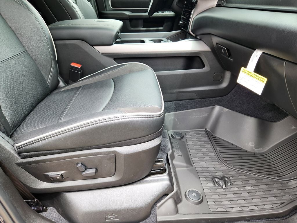 2026 RAM 3500 RAM 3500 LARAMIE CREW CAB 4X4 6'4' BOX