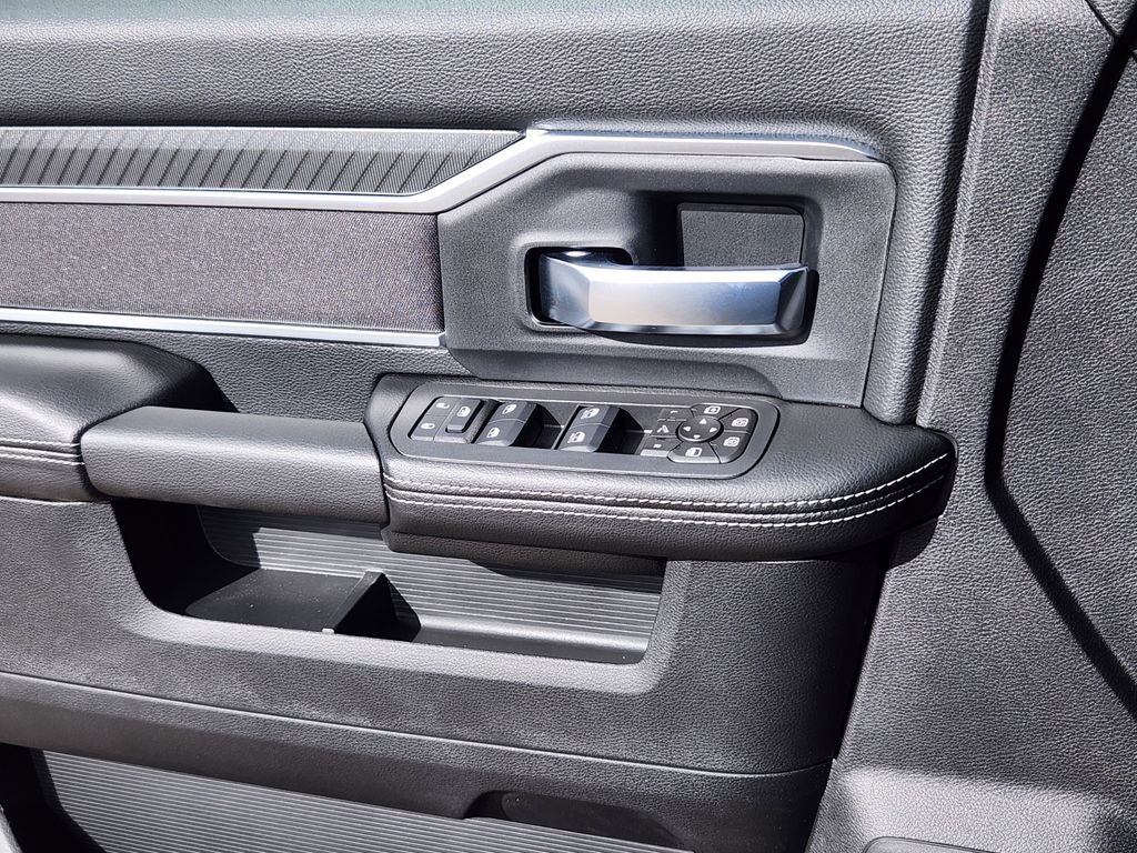 2026 RAM 3500 RAM 3500 BIG HORN CREW CAB 4X4 8' BOX