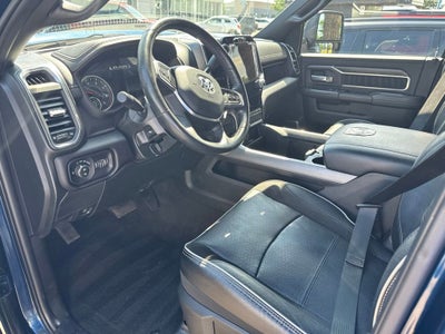 2024 RAM 3500 Laramie Crew Cab 4x4 8' Box