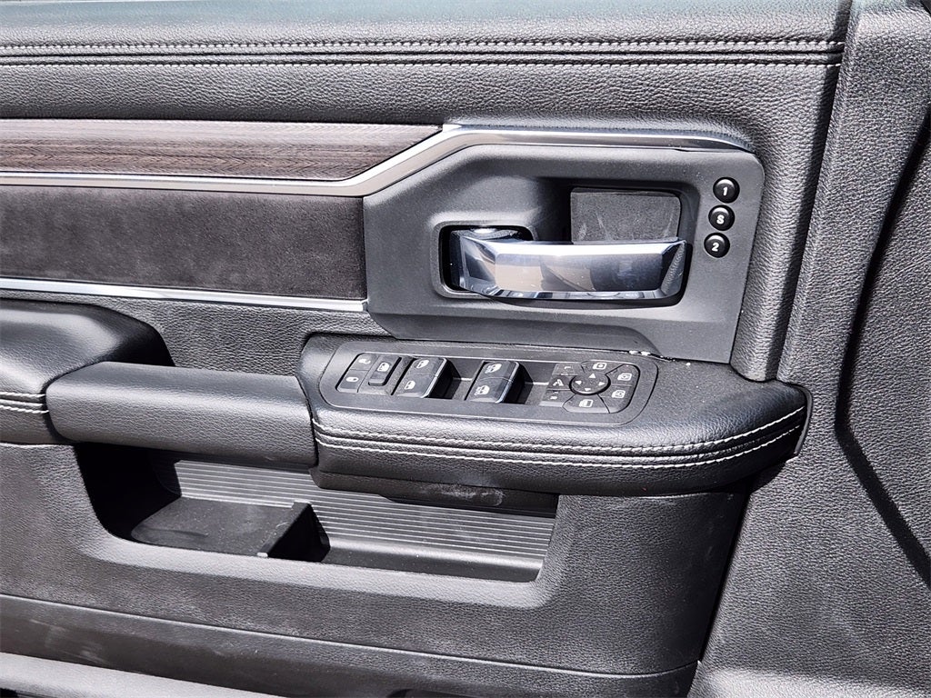 2026 RAM 3500 RAM 3500 LARAMIE CREW CAB 4X4 8' BOX