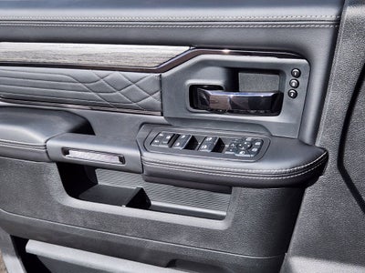 2026 RAM 3500 RAM 3500 LIMITED CREW CAB 4X4 8' BOX