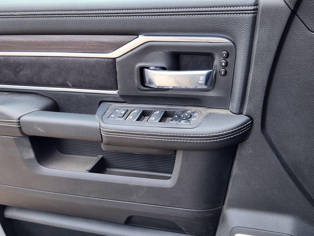 2025 RAM 2500 RAM 2500 LARAMIE CREW CAB 4X4 6'4' BOX