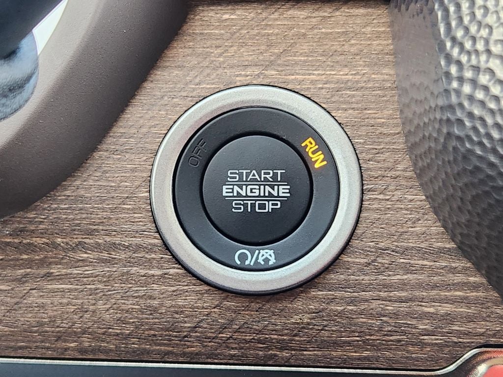 2026 RAM 3500 RAM 3500 LIMITED LONGHORN CREW CAB 4X4 8' BOX