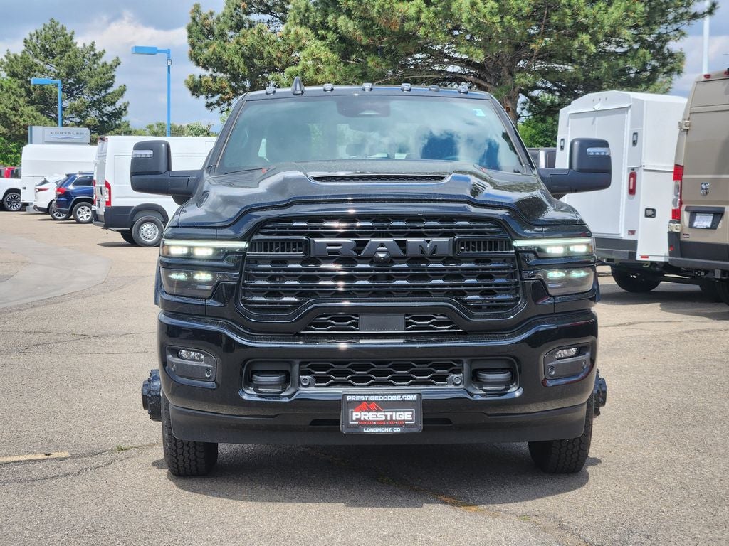 2026 RAM 3500 RAM 3500 LIMITED CREW CAB 4X4 8' BOX