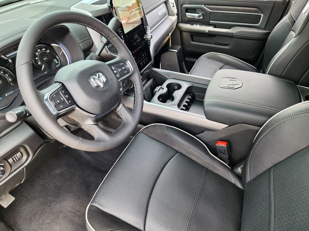 2026 RAM 3500 RAM 3500 LIMITED CREW CAB 4X4 8' BOX