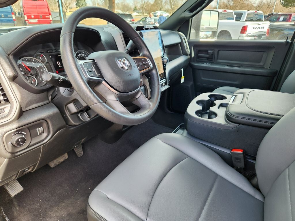 2026 RAM 2500 RAM 2500 TRADESMAN CREW CAB 4X4 6'4' BOX