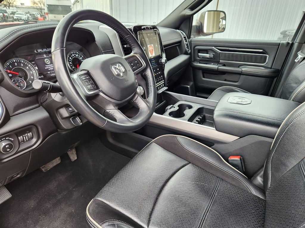 2022 RAM 2500 Laramie Crew Cab 4x4 6'4' Box