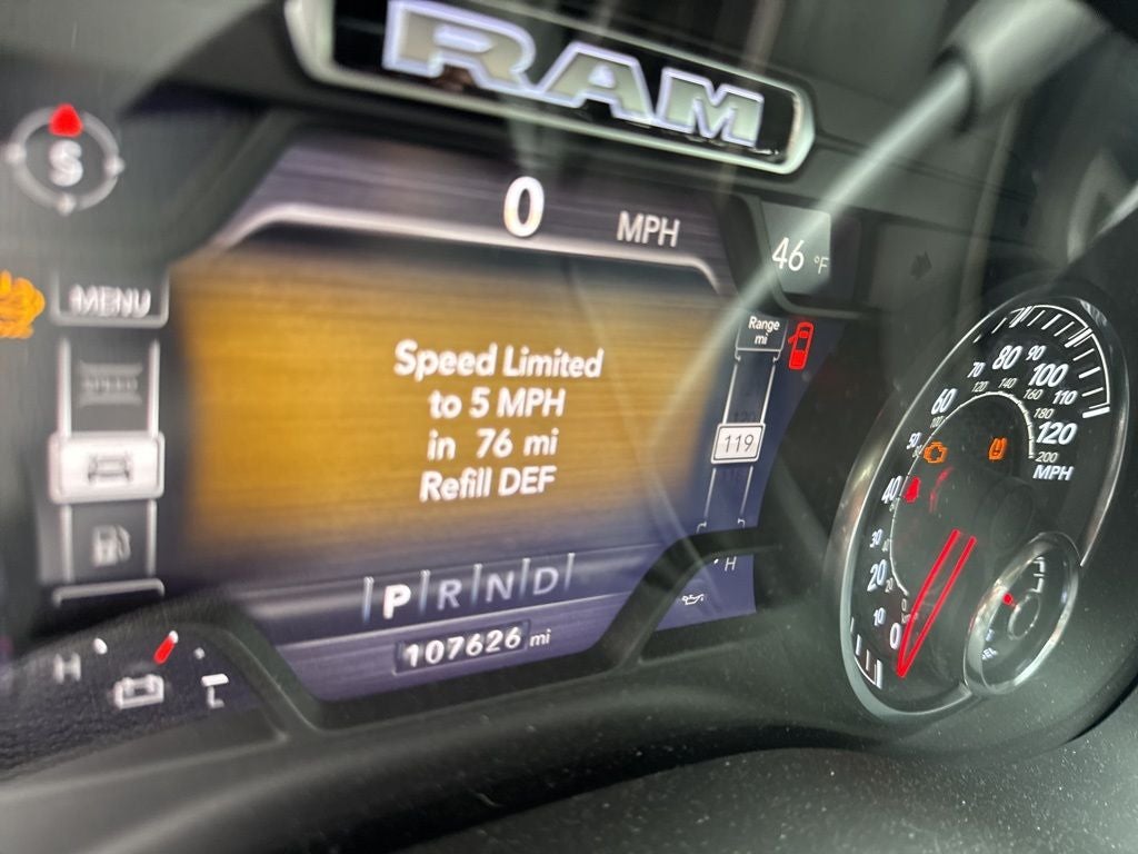 2020 RAM 2500 Laramie Crew Cab 4x4 6'4' Box