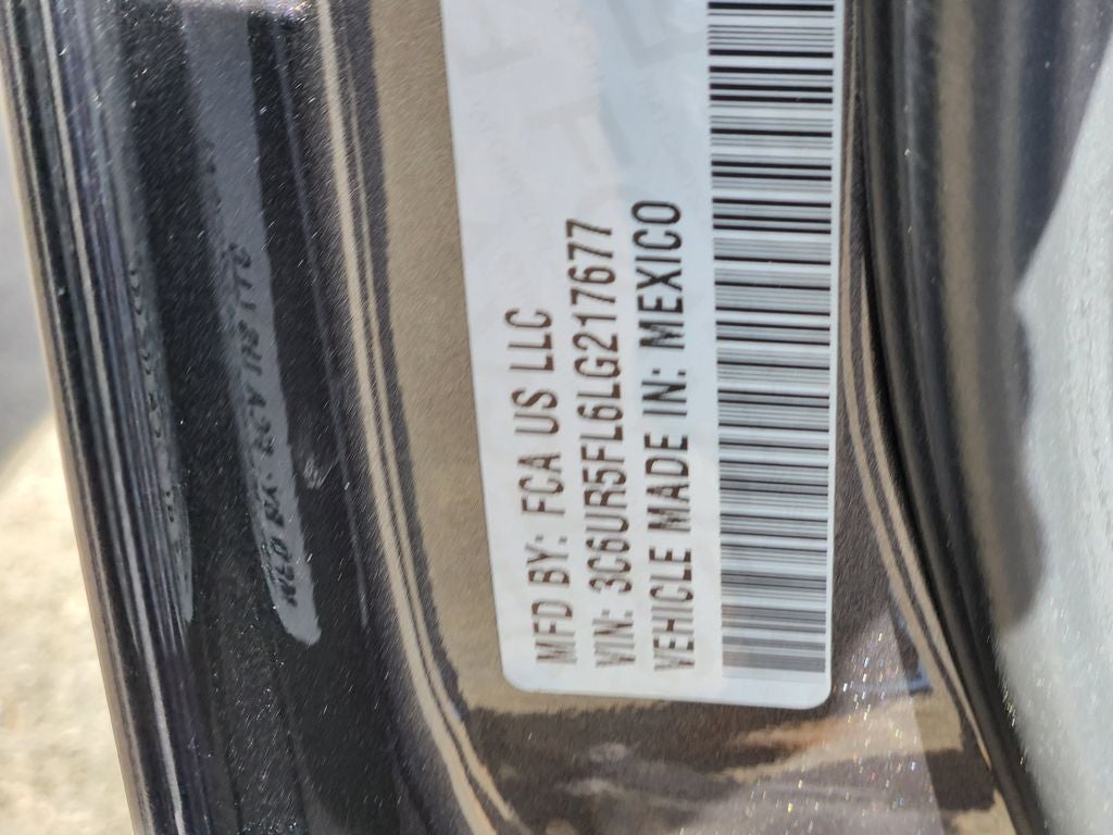 2020 RAM 2500 Laramie Crew Cab 4X4 6'4' Box