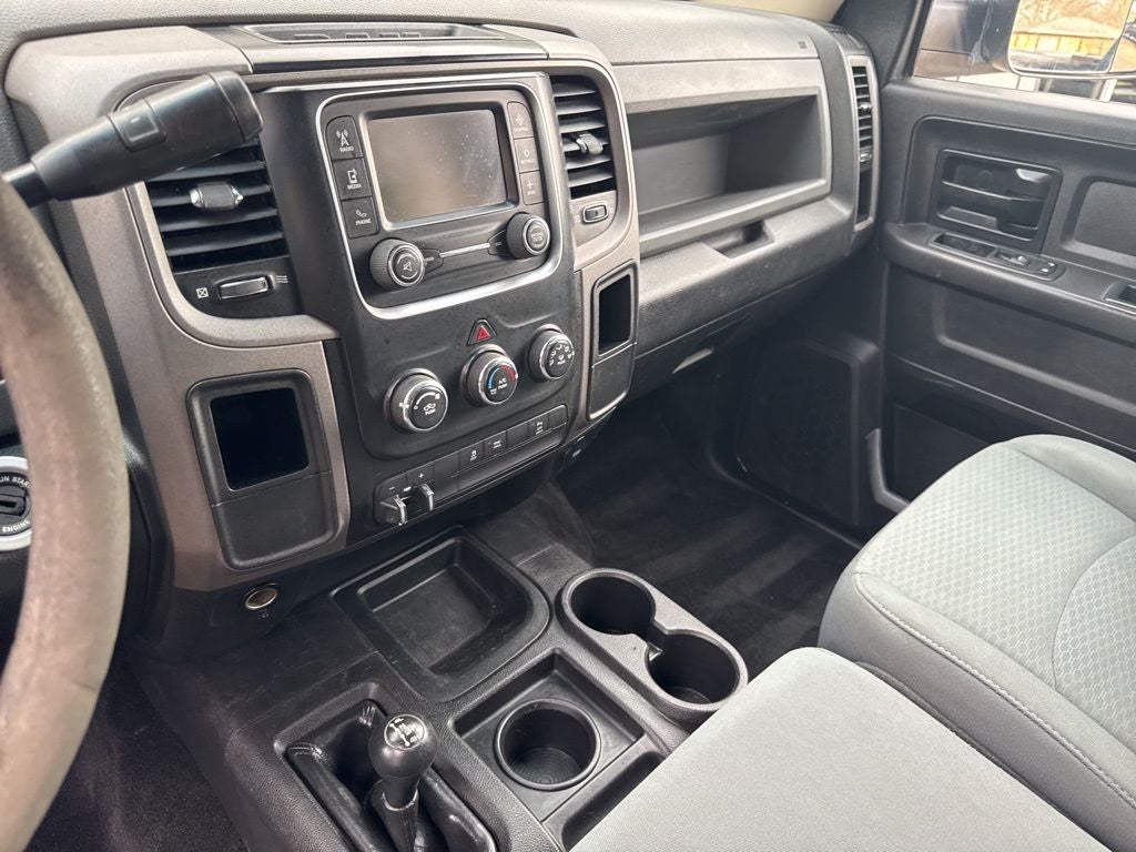 2017 RAM 2500 Tradesman Crew Cab 4x4 8' Box