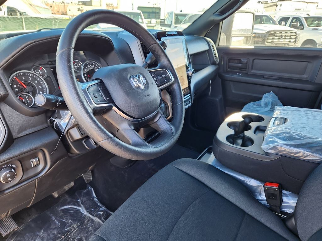 2026 RAM 2500 RAM 2500 TRADESMAN CREW CAB 4X4 8' BOX