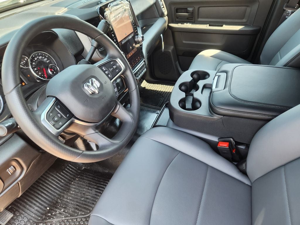 2026 RAM 2500 RAM 2500 TRADESMAN CREW CAB 4X4 8' BOX