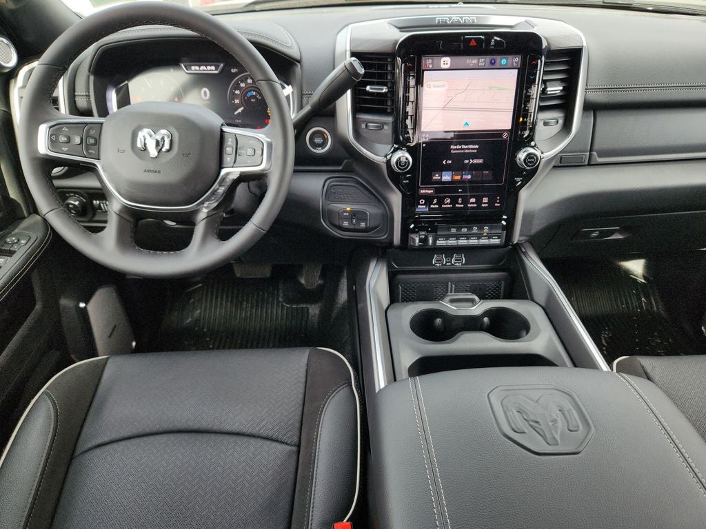 2026 RAM 5500 Chassis Cab RAM 5500 BIG HORN CHASSIS CREW CAB 4X4 84' CA