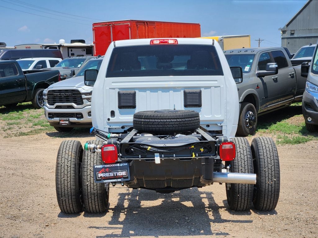 2026 RAM 3500 Chassis Cab RAM 3500 TRADESMAN CREW CAB CHASSIS 4X4 60' CA