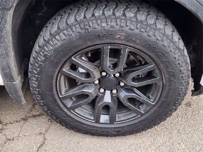 2023 GMC Sierra 1500 4WD Crew Cab Standard Box Elevation