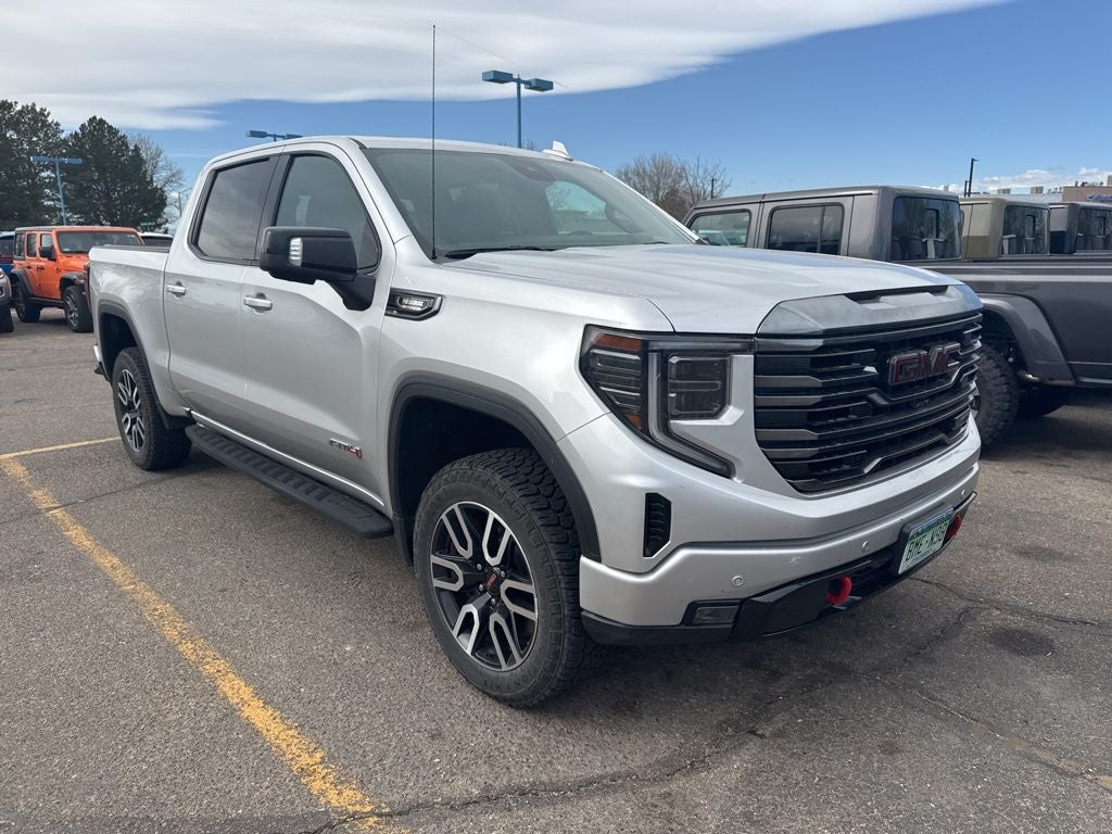 2022 GMC Sierra 1500 4WD Crew Cab Short Box AT4
