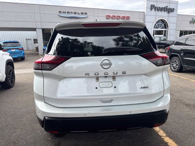 2025 Nissan Rogue SV