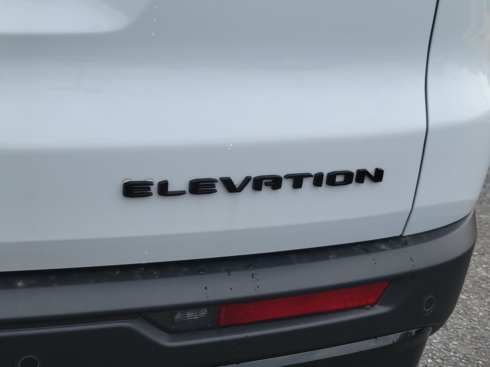 2027 GMC Acadia Elevation