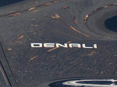 2027 GMC Acadia Denali