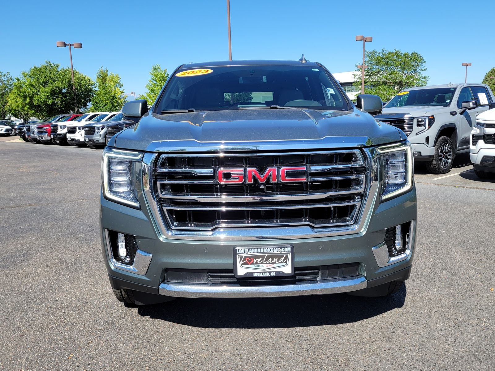 2023 GMC Yukon XL SLT