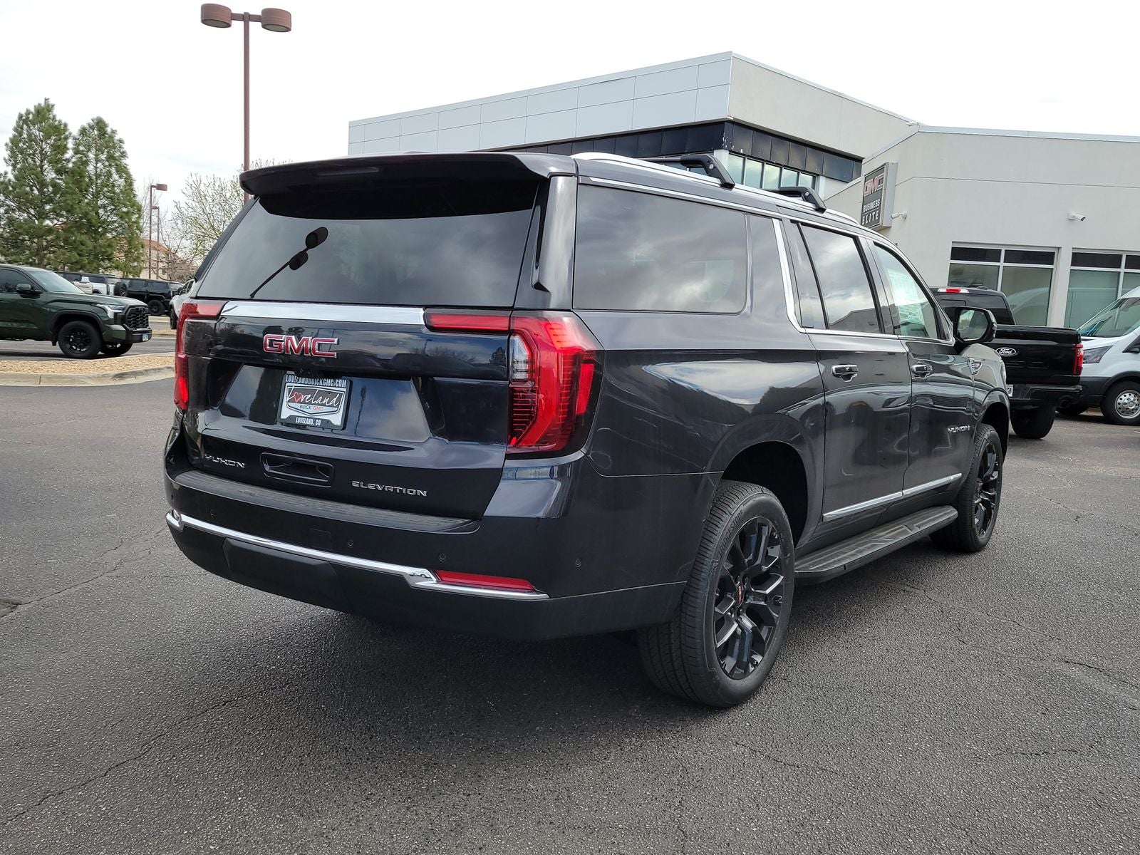 2026 GMC Yukon XL Elevation