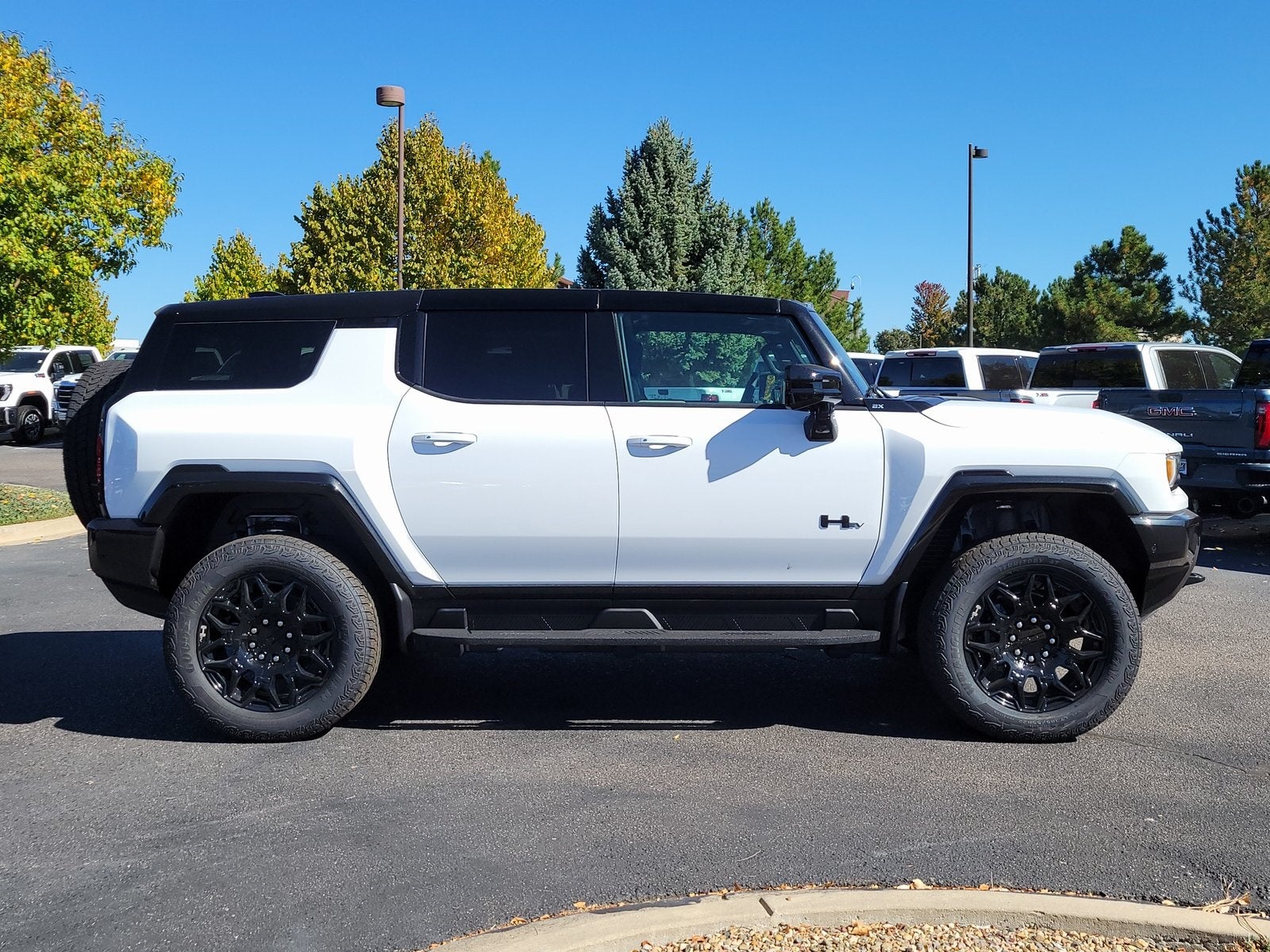 2026 GMC Hummer EV SUV 2X