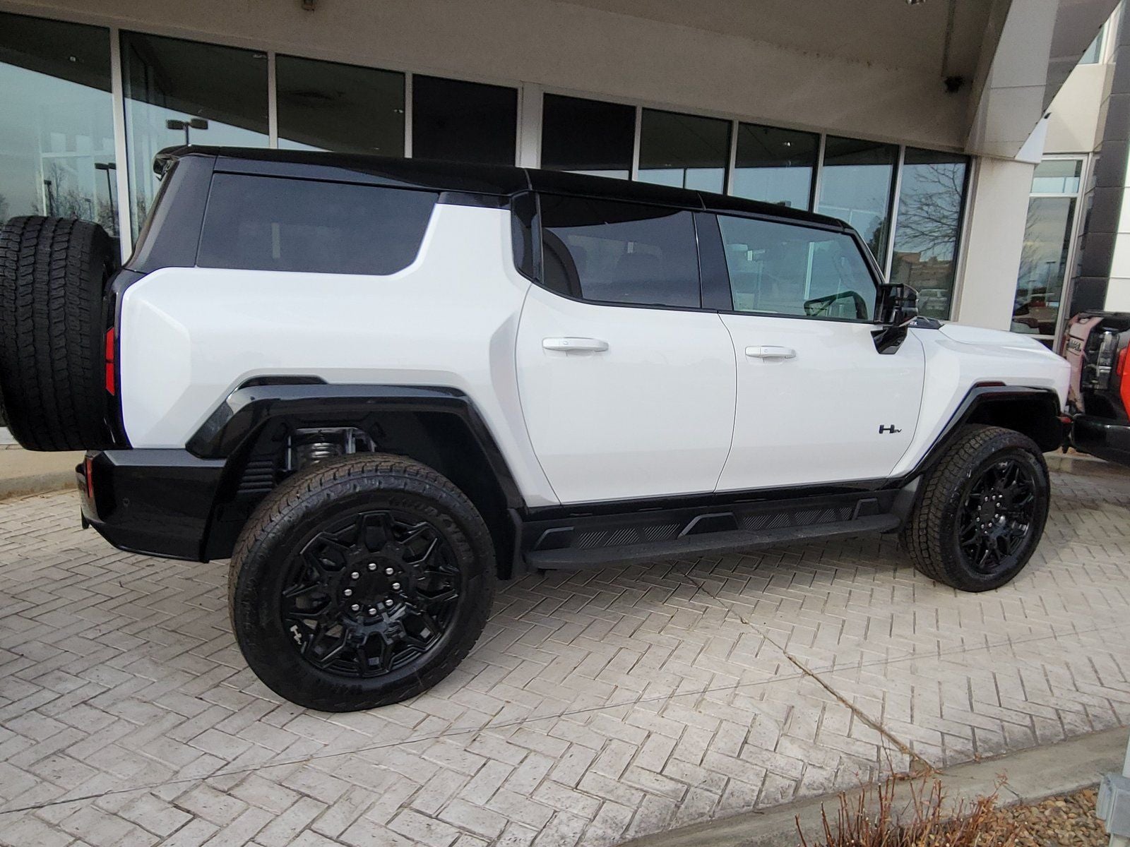 2026 GMC Hummer EV SUV 2X