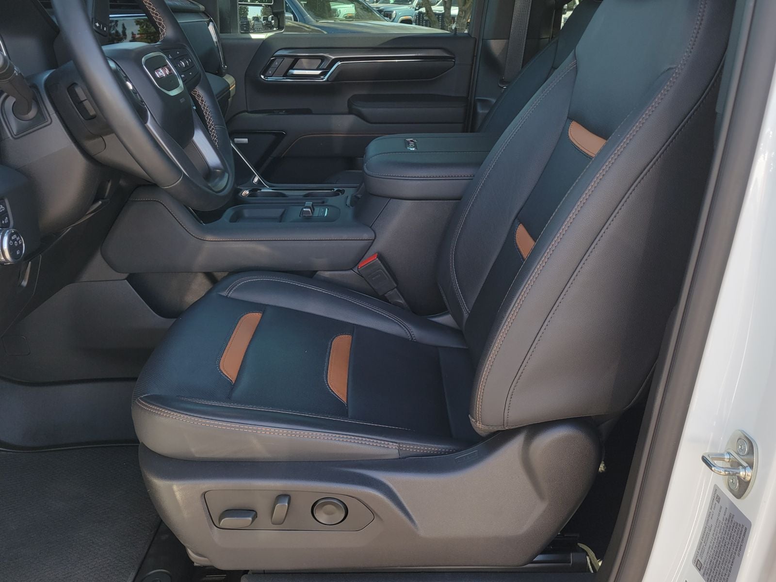 2024 GMC Sierra 2500HD AT4