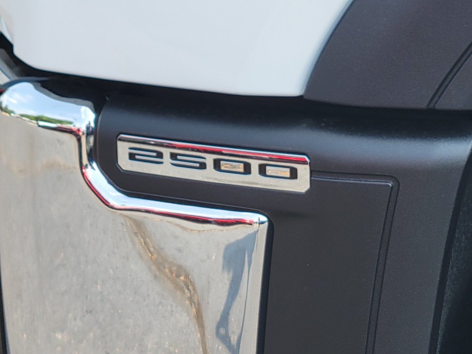 2026 GMC Sierra 2500HD SLT