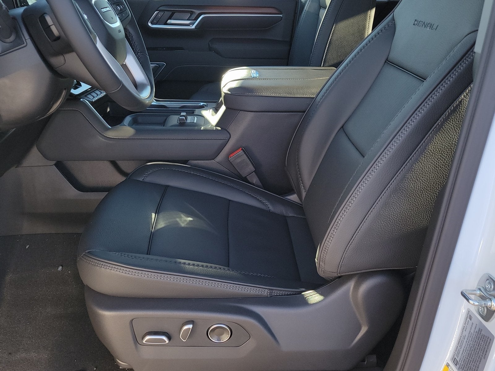 2026 GMC Sierra 3500HD Denali