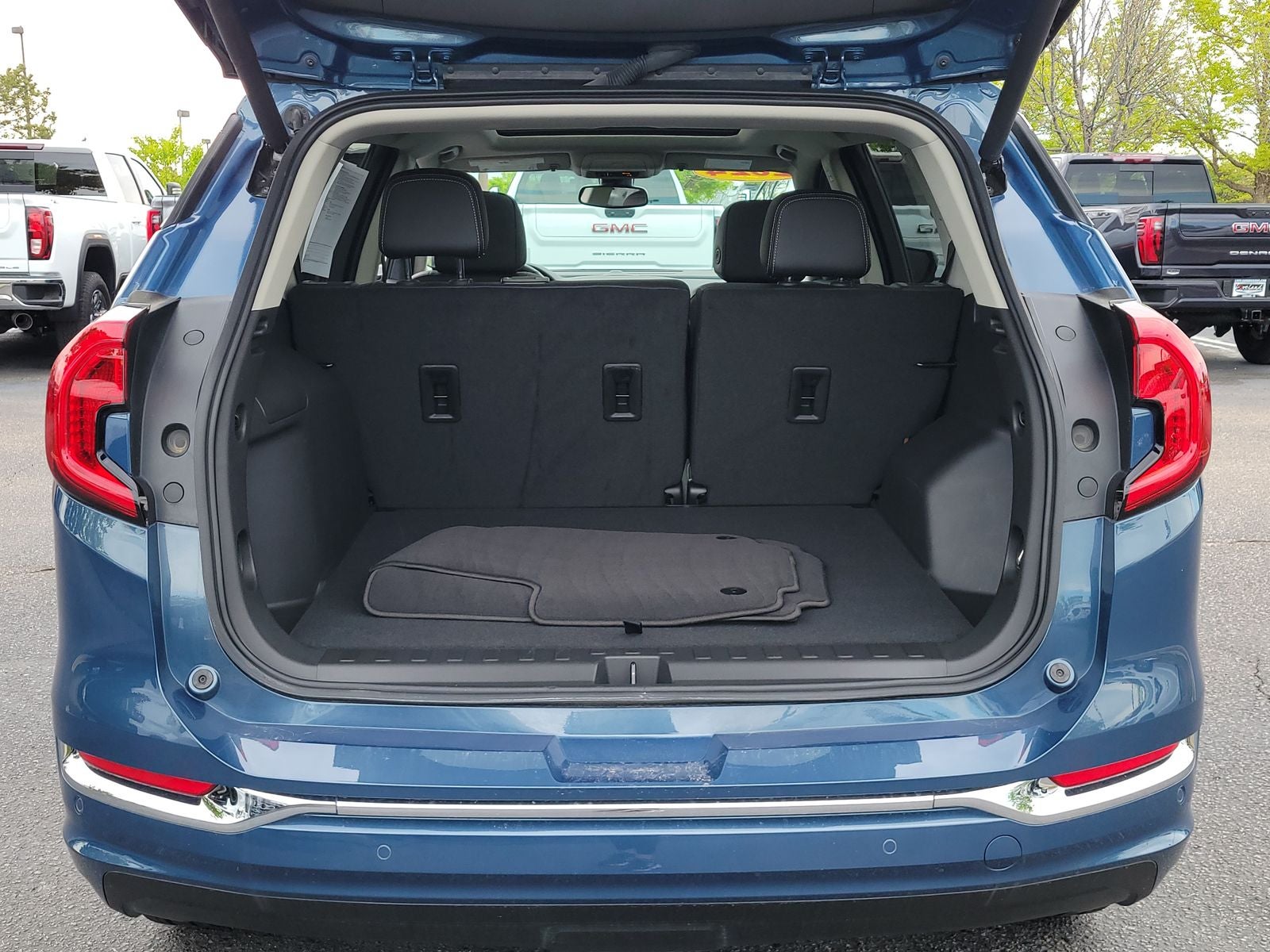 2024 GMC Terrain Denali