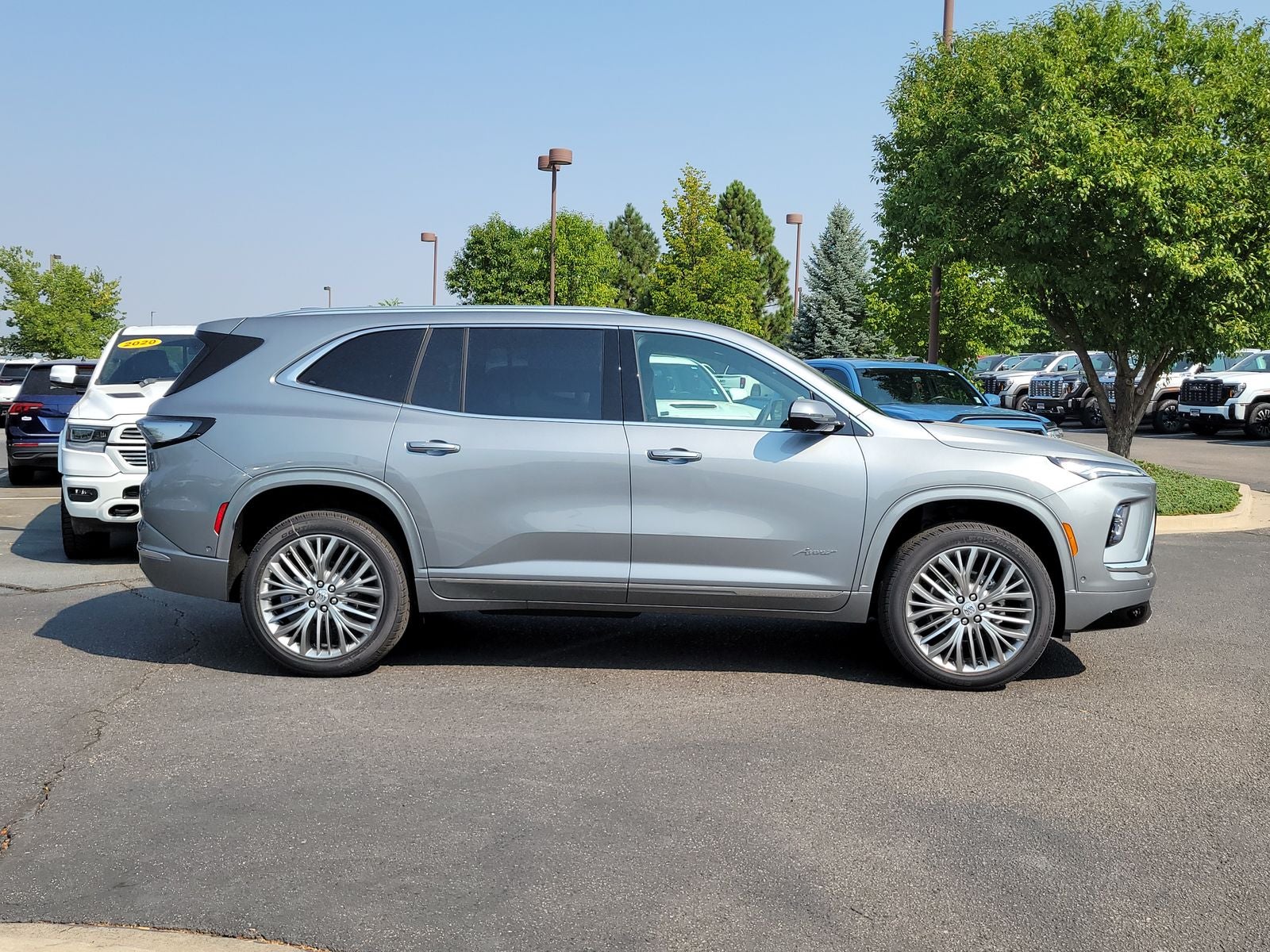 2027 Buick Enclave Avenir
