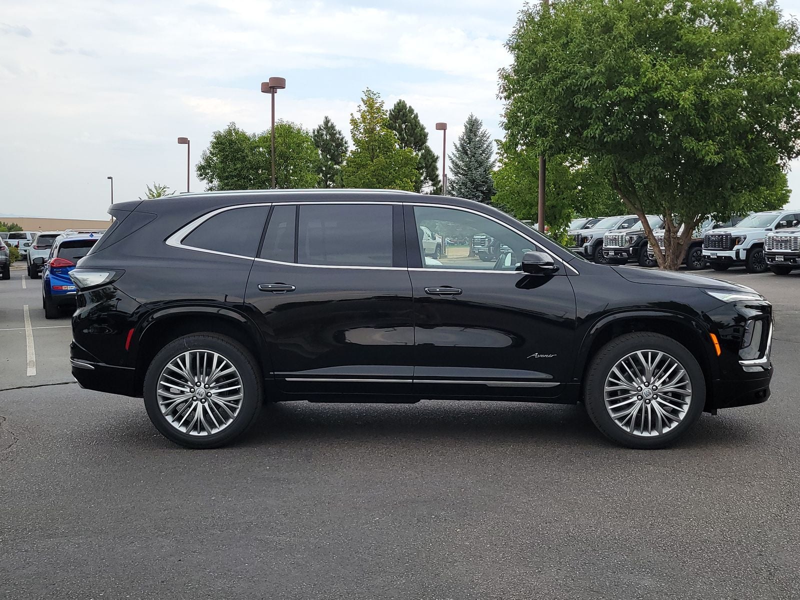 2027 Buick Enclave Avenir