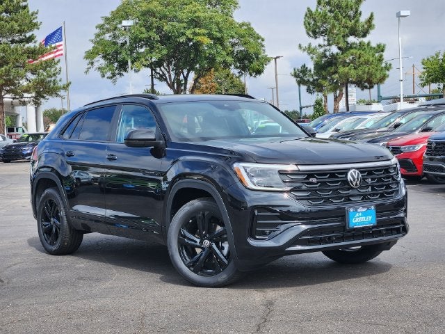 2026 Volkswagen Atlas Cross Sport 2.0T SEL R-Line Black