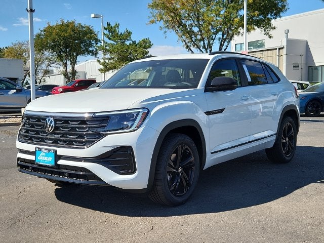 2026 Volkswagen Atlas Cross Sport 2.0T SEL R-Line Black