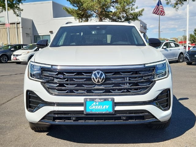 2026 Volkswagen Atlas Cross Sport 2.0T SEL R-Line Black