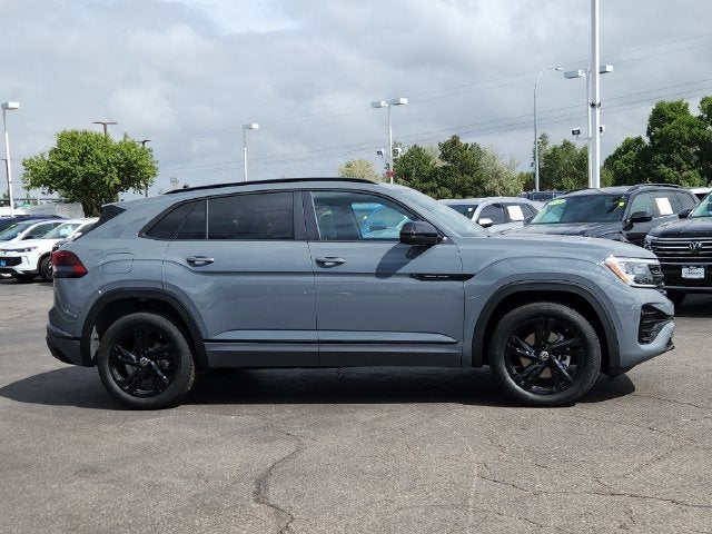 2026 Volkswagen Atlas Cross Sport SEL R-Line Black