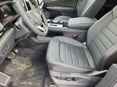 2026 Volkswagen Atlas Cross Sport SEL R-Line Black
