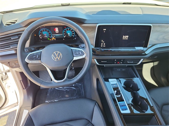 2026 Volkswagen Atlas 2.0T SE w/ Technology