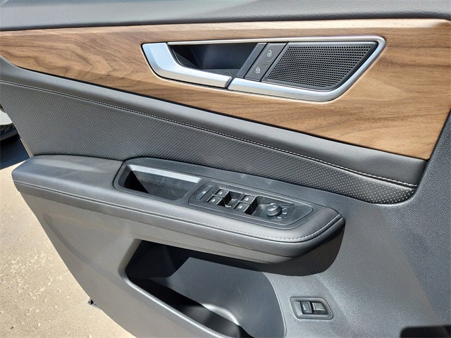 2026 Volkswagen Atlas 2.0T SE w/ Technology