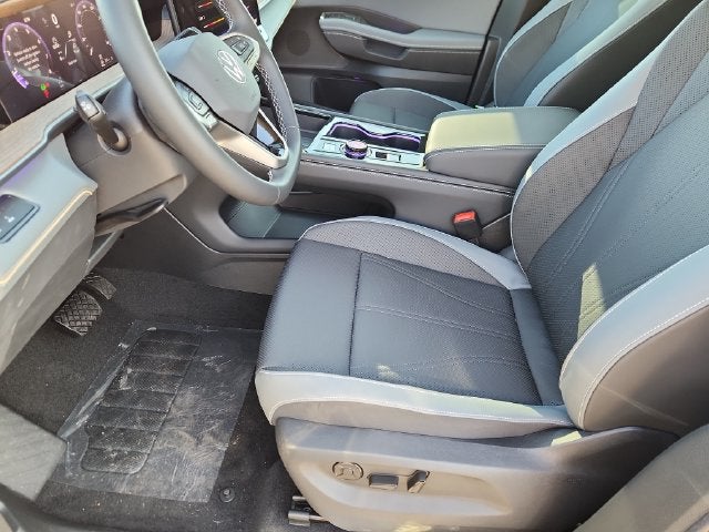 2027 Volkswagen Atlas SE w/Technology