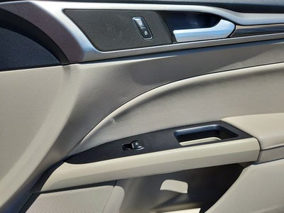 2017 Ford Fusion Energi SE