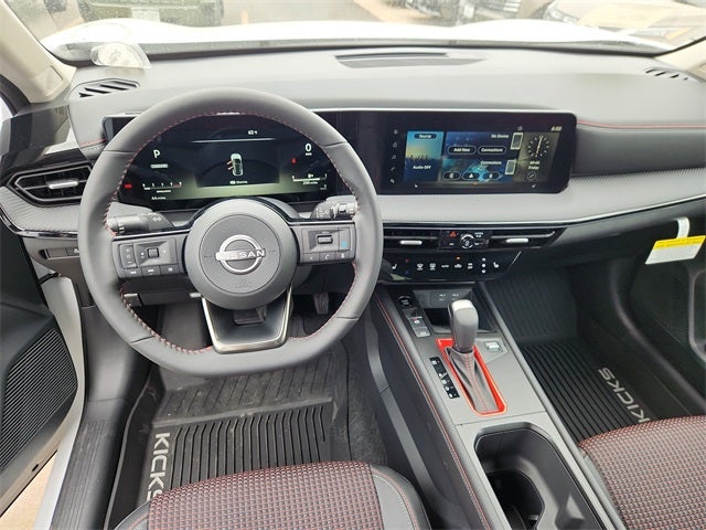 2025 Nissan Kicks SR