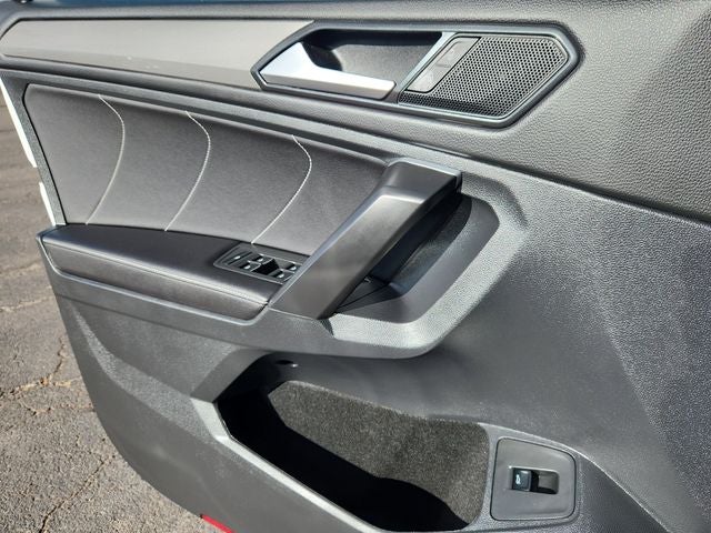 2024 Volkswagen Tiguan Base