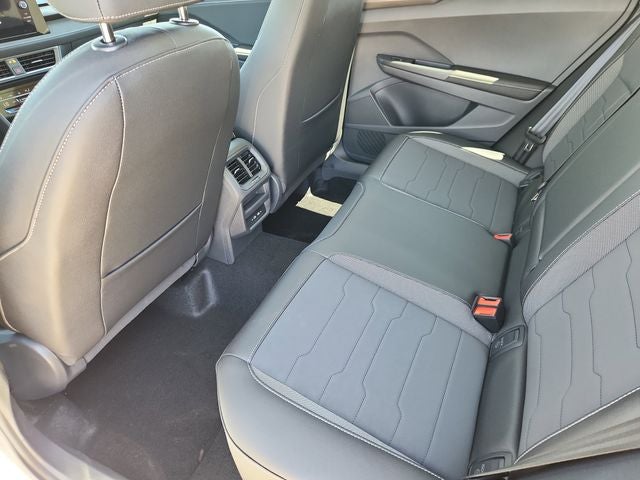 2026 Volkswagen Taos 1.5T SE Black