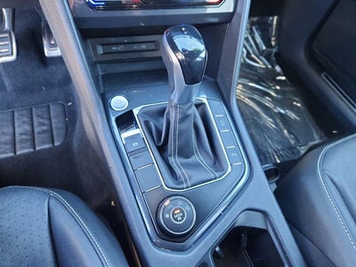 2022 Volkswagen Tiguan SE R-Line Black